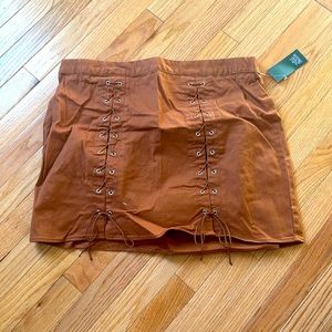 New Women skirt: Size XL